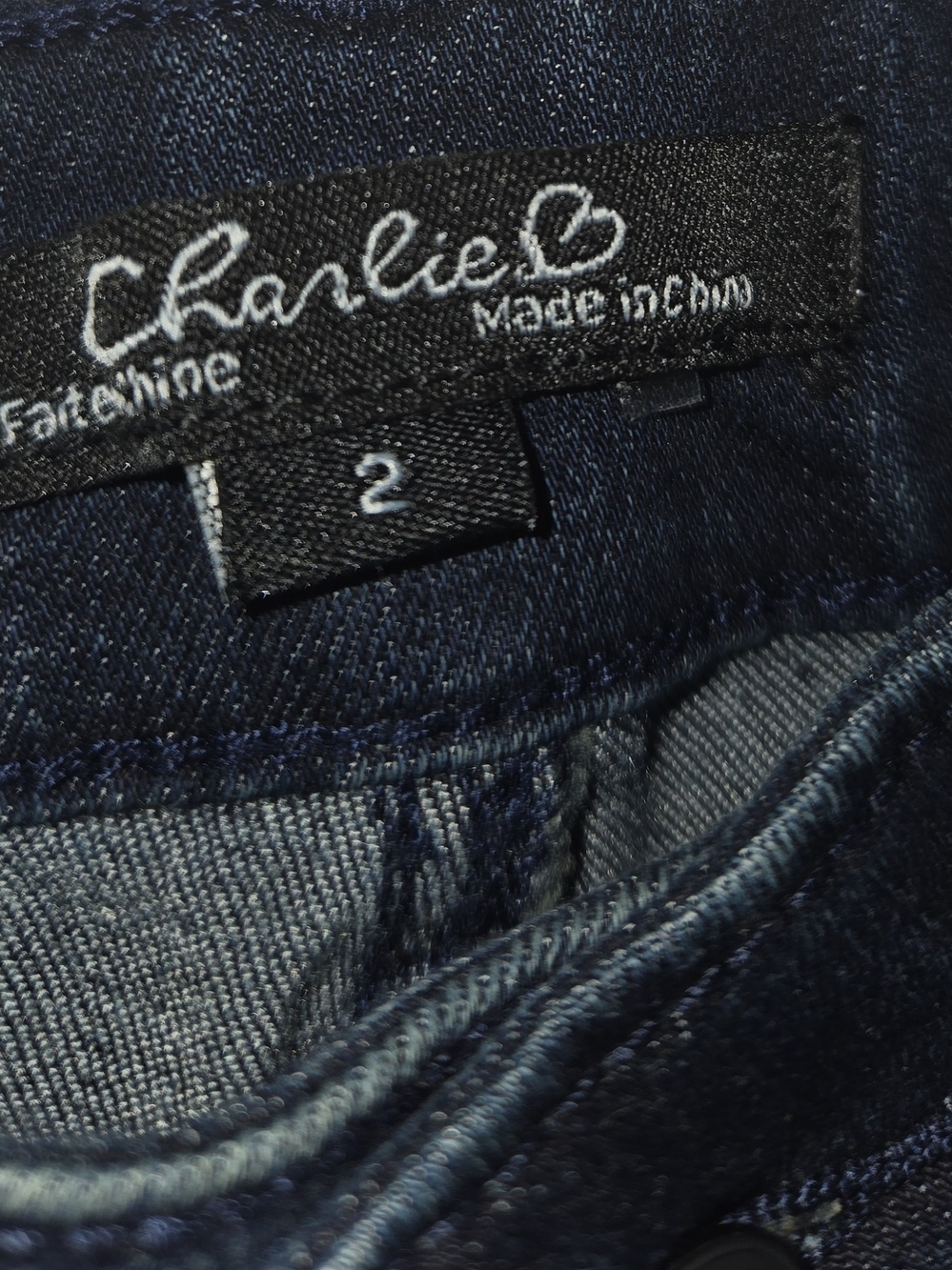 CHARLIE B Dark Wash Studded Frayed Hem Women's Jeans Size 2 NWT - Picture 5 of 10